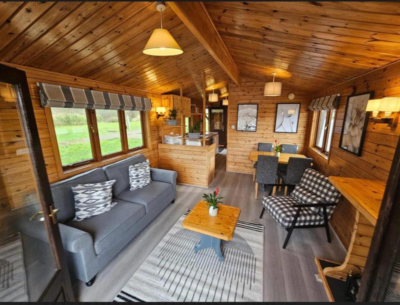 Hickling Broads Lodge Houseboat Stalham Exterior foto
